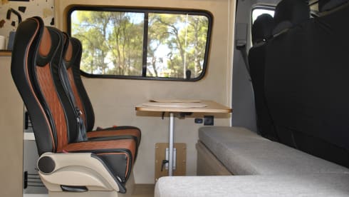 WHITE LION – HANDCRAFTED CAMPERVAN WITH A WARM ATMOSHERE 