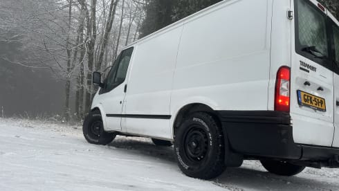 Stoere camperbus met een zacht interieur!