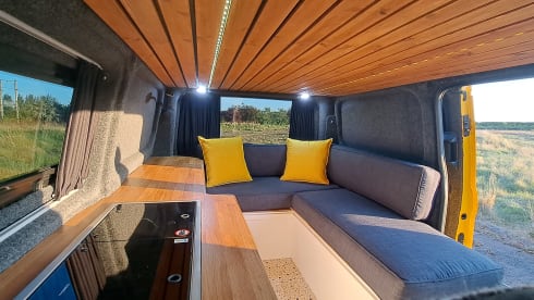 "Moira" - Your 2 Berth Dreamy Yellow Camper!  *INSURANCE INCLUDED* 