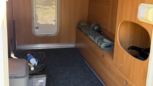 6p Chausson Flash 07 (air conditioning, TV, Apple CarPlay)