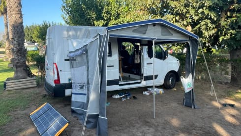 Stealth camper  – 2 berth Renault bus from 2021