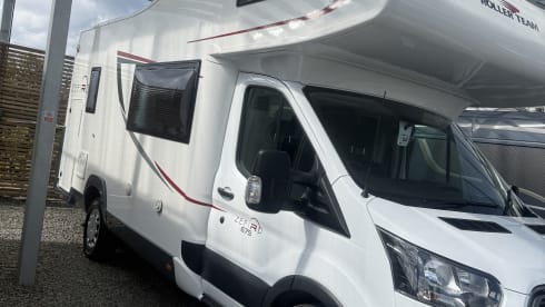 Bella  – 6 berth Ford Roller Team 2018