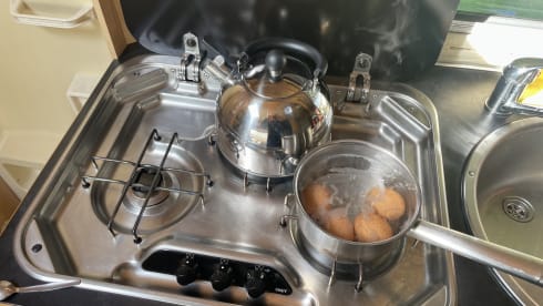 Coosie Camper  – Family camper with tent for 6 people