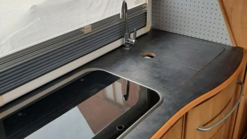 Hymer B654