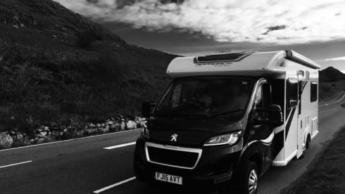 Doodles – Luxe Bailey-camper