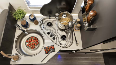 Rover – New 2026 Roller Team 4 berth off-grid ready Motorhome