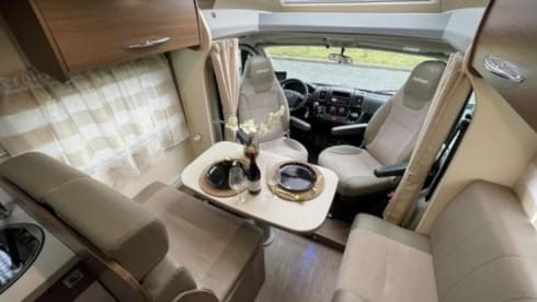 5p Challenger semi-integrated uit 2015