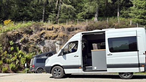 Benji the benz  – 3 berth Mercedes-Benz campervan from 2012