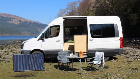 NEMO – 3 berth Volkswagen Crafter Camper with King Size Bed