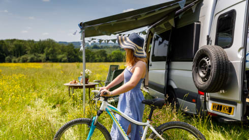 Hoots – 2 berth Volkswagen campervan from 2016