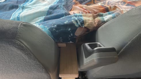 Peggy Blue – 3 berth Ford campervan conversion