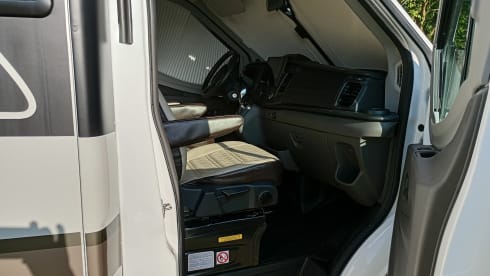4p Ford semi-integrated from 2022