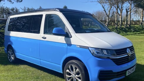 David – 4 berth Volkswagen campervan from 2021