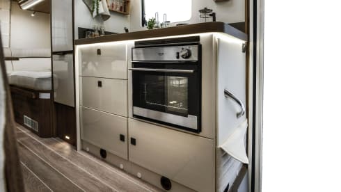 Tex – Brand New Luxury Rear Lounge Motorhome