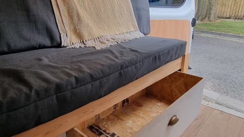 Molly – Beautifully converted Off-grid Campervan
