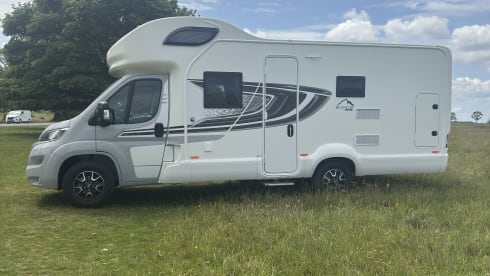Modern 2025 6 Berth 6 Belted Seat Swift Edge 