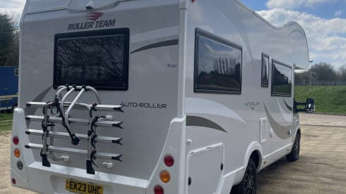 James  – 6 berth Roller Team alcove from 2023