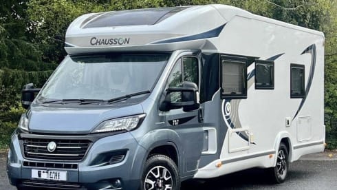 5 Berth Luxury Motorhome