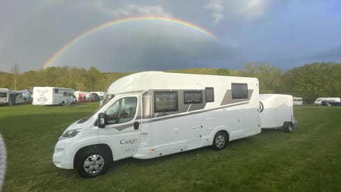 Calimero  – 4 pers Carat luxury camper with fixed bed