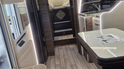 Mc louis – 4p McLouis semi-integrated uit 2025
