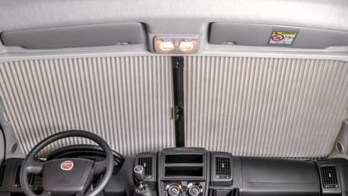 I-type – New bus camper with 4 permanent sleeping places