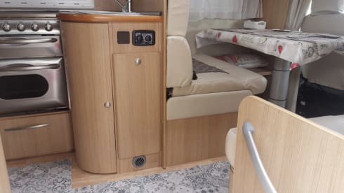 Efi – Camper mansardato