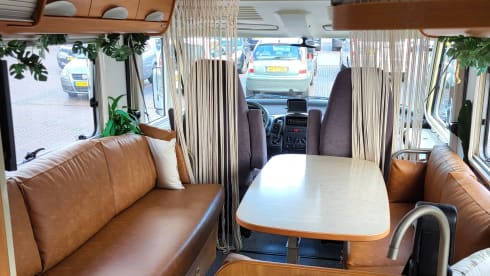 Dolores – 5p Hymer integrated from 2004