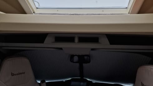 4 berth ford benimar fully loaded motorhome 