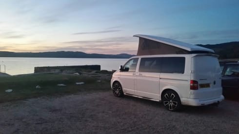 Bert – VW T5 3/4 Berth Campervan Hire