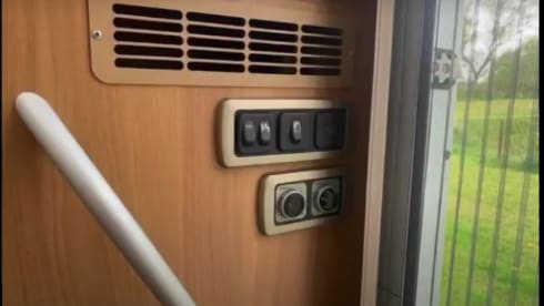 Rhona  – 6 berth Swift Kontiki 679 integrated from 2008