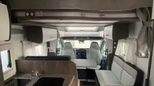 Brand new 5p Benimar Cocoon 463 semi-integrated model 2024