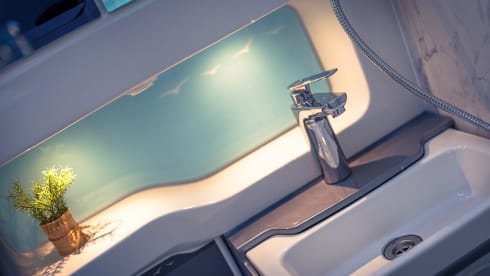 Swifty  – Luxury 4 berth Ford , Swift Voyager 494 from 2024