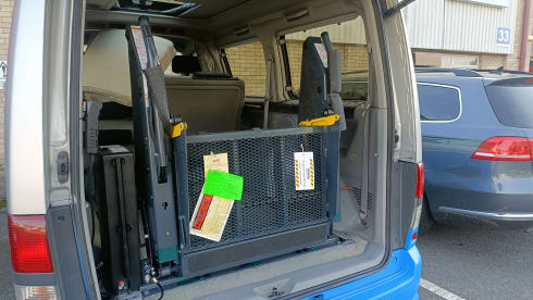 bongo man – 3 berth Mazda campervan from 2001