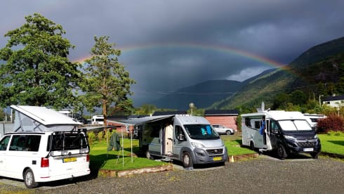 2 p. bus camper with longitudinal beds (AmorA 2017)