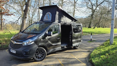 Jet – 4 berth Vivaro campervan from 2018