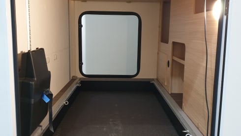 Luxe Sunlight  – Beautiful richly equipped Camper, very fresh and very young.