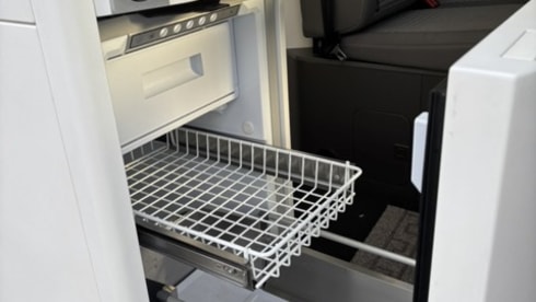 GROETEN BEER – Volkswagen Bus a 4 posti dal 2025