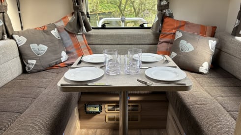 Maggie – Peak District Escape - 4 Berth