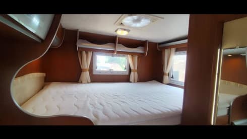 LouLou – 6p McLouis alcove uit 2015