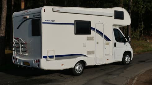 6-person family camper, alcove, Joint Euroliner