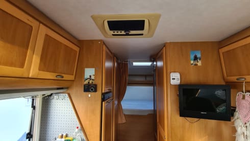Hymer b644 – 4p Hymer integrated uit 2000