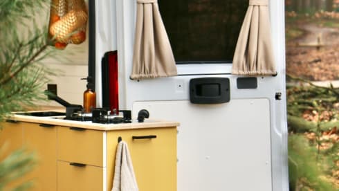 Bobbie – 5p Peugeot bus from 2025