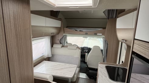 Lousje – Carado 3 4 or 6 person automatic 