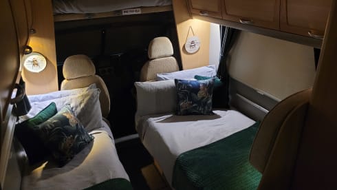 Family Fiat Bessacarr  5berth/5belt Motorhome Hire