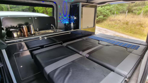 FreeDom – 2 berth Mercedes-Benz campervan