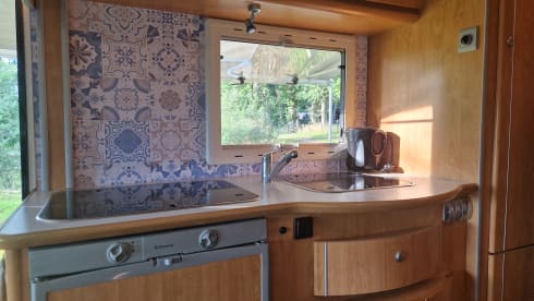 Nice spacious Fiat Ducato 2.8Tdi with all amenities 
