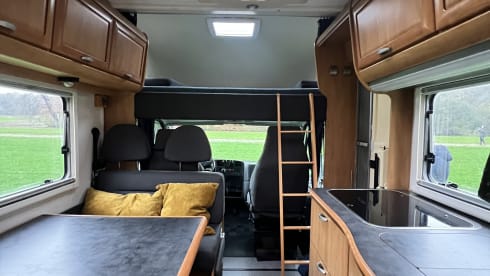 Happy Glamper – VERY SPACIOUS HYMER 644 CAMP, ALCOVE 6 PERSON XXL GARAGE