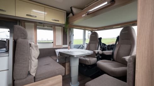 Aviano 700 – 4p Bürstner integrated uit 2017