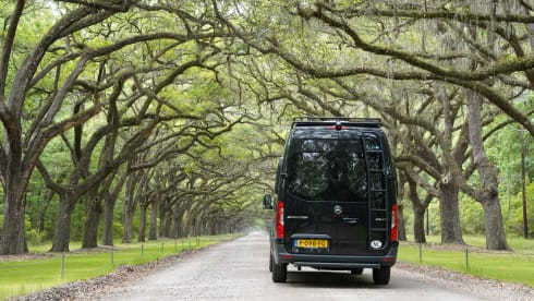 Mercedes-Benz Off Grid campervan 2019