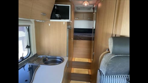 AdventurerXL – Large complete Knaus 4P camper